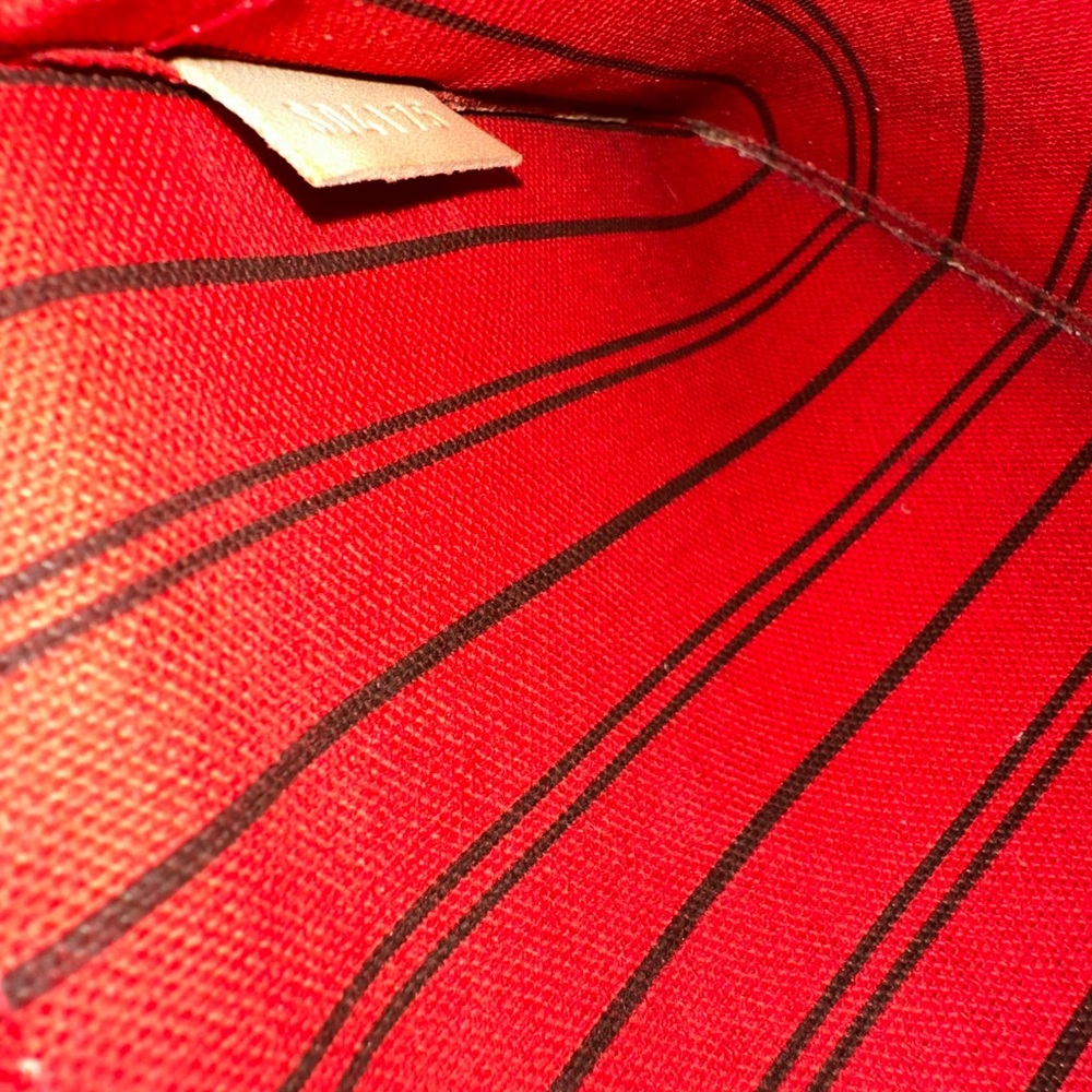 LV Neverfull MM Bag - Picture 14 of 16